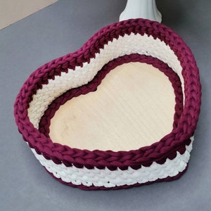 Knitting cotton basket in the form of a heart, Valentine's day gift for her, makeup vanity table organizer, Galentines day decor image 9