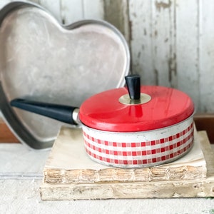 Red Gingham Pot With Lid, Vintage Farmhouse Decor, Cherish Chilton Aluminum 1 Qt, Rustic Valentine Decor