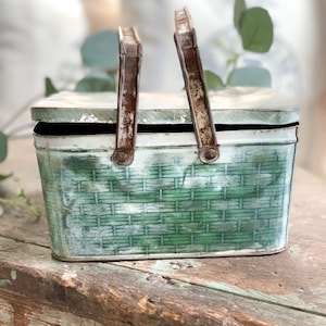 Vintage U.S. Marine Cut Plug Tobacco Tin, Green Picnic Basket Tin, Industrial Rustic Farmhouse