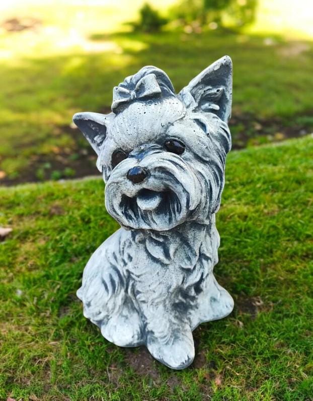 Yorkie Garden Statue Yorkshire Terrier Outdoor Decor Weatherproof Dog  Figurine for Garden, Patio, Lawn Pet Memorial Gift