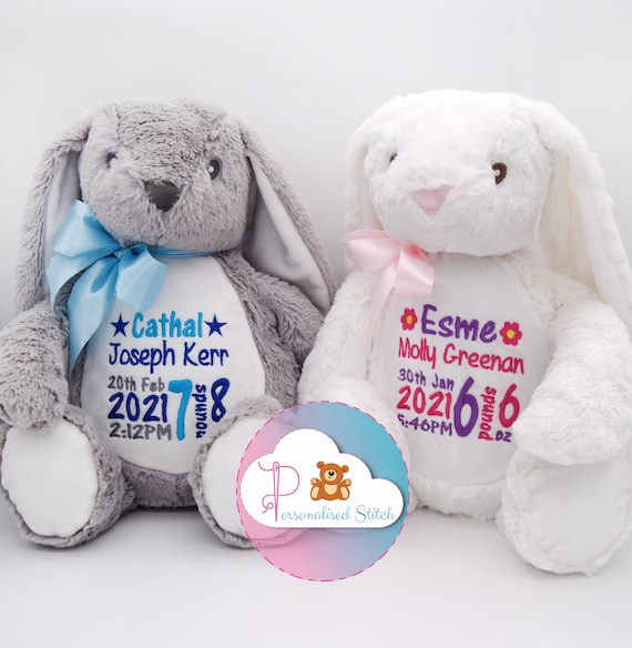Bordado personalizado gris / conejo blanco conejo suave oso de peluche de  juguete / regalo personalizado / anuncio de nacimiento / nuevo regalo bebé  baby shower -  España