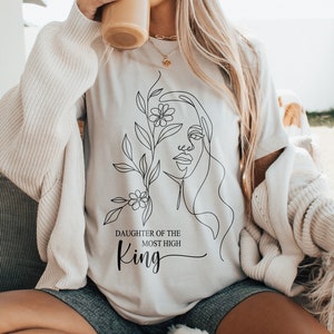 Hija del Rey Altísimo svg & png, Cita cristiana, Diseño de sublimación de camiseta, Arte de línea de mujer floral, Rey Jesús, Uso comercial