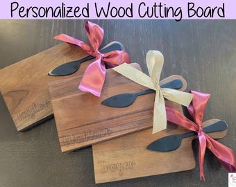 Personalized Wood Cutting Board with Handle - Charcuterie Board/Serving Board/Cheese, Bread, Vegetables & Fruits Serving Board