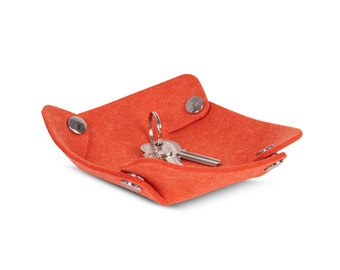 Valet tray, orange key tray in eco friendly & vegan friendly felt, dice tray, orange desk tray, orange key dish, orange square coin tray