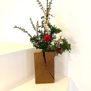 Rectangular vase made of oak disc, wooden vase, test tube, tree disc, oak