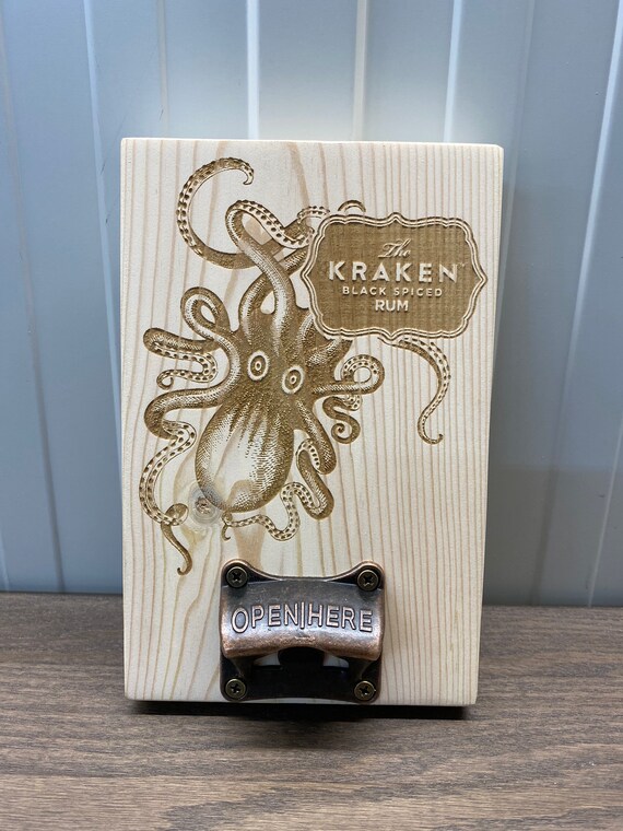 Wooden bottle opener (Kraken)