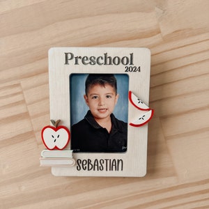 Imán para refrigerador / Fotos del año escolar / Marco para fotos de preescolar / Marco para fotos de escuela de segundo grado / Imanes para refrigerador / Marco para fotos de madera