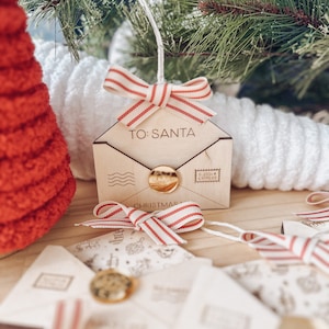 Buchstabe an Weihnachtsschmuck | Weihnachts-Liste | Ornament aus Holz | Weihnachtswunschliste | Weihnachtsbriefhalter | Lieber Santa | Kinderaktivitäten