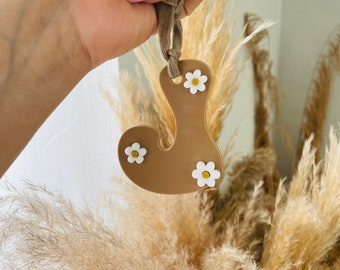 Daisy Backpack Tag | Initial Name Keychain | Acrylic Bag Tag | Back to School | Personalized Name Tag | Book bag Tag | Basket Tag | Kids