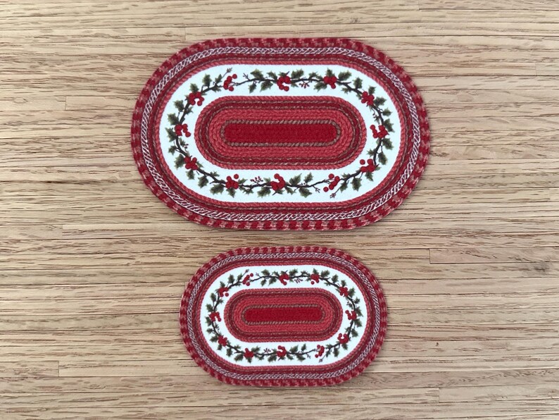 Dollhouse Miniature Christmas Holly Rug Set – Red Velvety Set of 2 - 1: ...