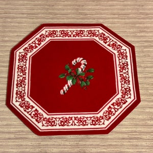 Dollhouse Miniature Christmas Rug - Velvet Candy Cane Rug Carpet 1:12 scale