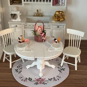 Dollhouse Miniature White and Pink Rug Round Rug - 1:12 scale