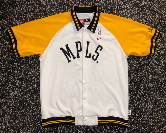 vintage lakers warm up jacket