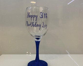 Personalised Wine Glass. Glittered. Personalised Birthday Present. Christmas present. Wine Glass.