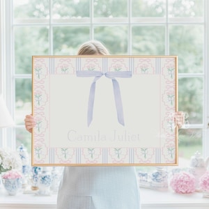 Grandmillennial Baby Mädchen Name Print: Schleife Kinderzimmer Dekor (Digitaler Download)
