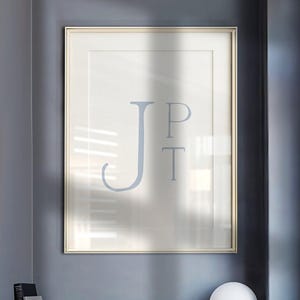 男の子の子供部屋の装飾 ブルー | モノグラム ウォール アート | 男の子の子供部屋ウォール アート | ベビーベッドの上 | 印刷可能