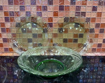Vintage Pyrex Festiva Spring Green Swirl Glass Salad Plates & 1 Bowl
