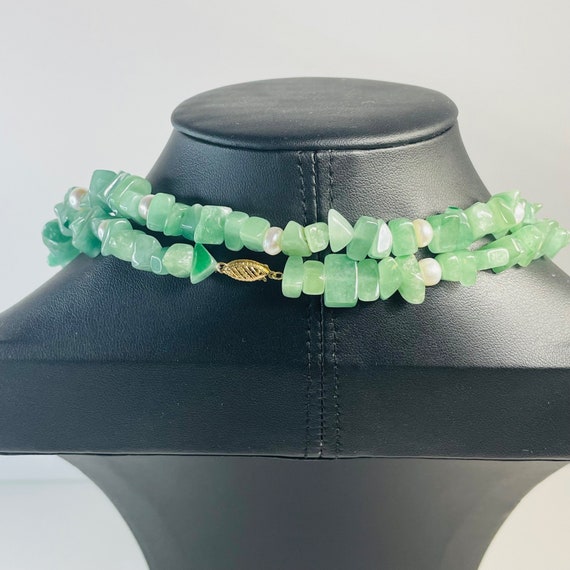 Vintage Jade/Jadite and Pearl 40” Necklace with 1… - image 2
