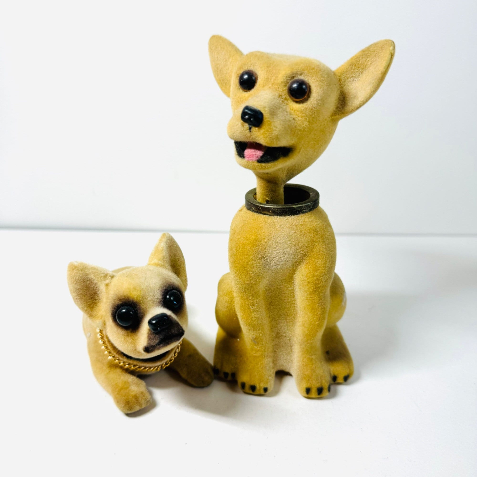 Chihuahua bobble head dog online