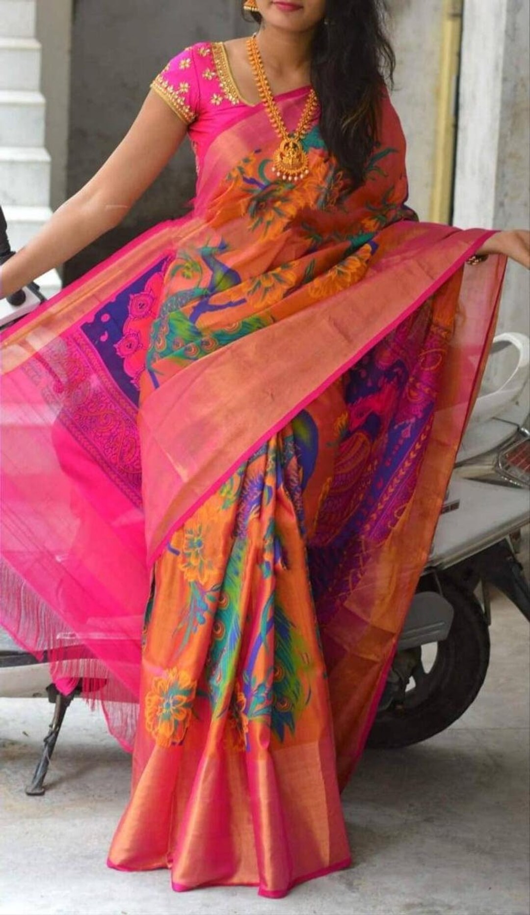 Radiant Orange Soft Silk Saree With Pink Handloom Weaved Blouse –  RawaazFashion