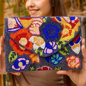 Floral Beaded Clutch Purse, Floral Clutch Bag, Beaded Clutch Purse, Summer Beaded Bag, Party Clutch Purse, Birthday Gift, Floral Bead Clutch