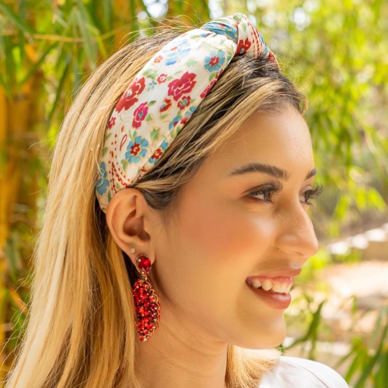Set of 4 Velvet Padded Headbands with Floral and Solid Patterns Lilgiuy Toddler Girls Velvet Headbands Cute Solid Stretchy  main image 3