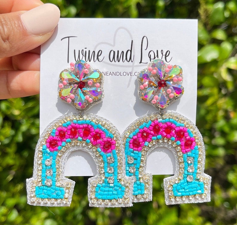 Beautiful horseshoe Derby beaded earrings