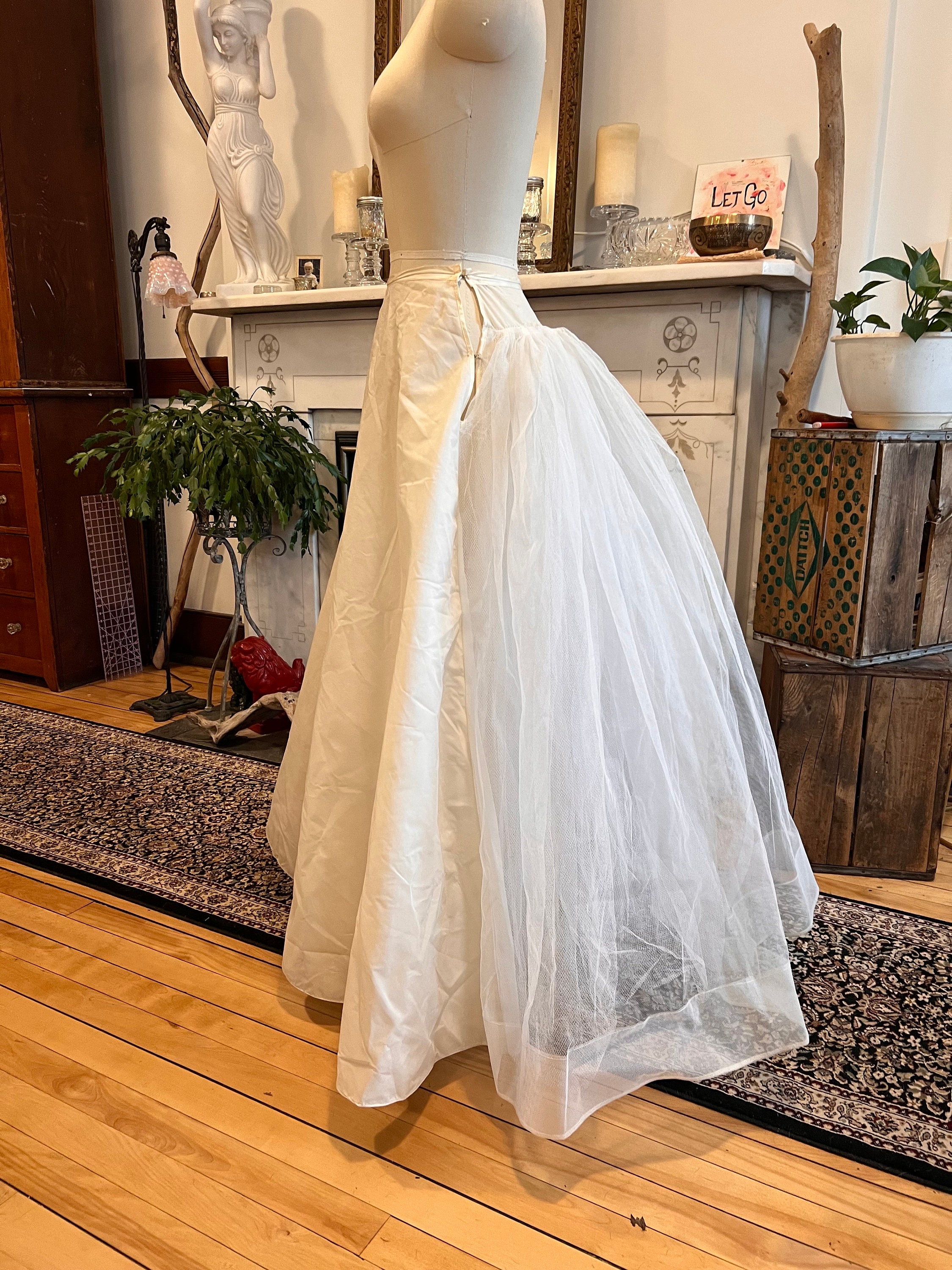 RARE Vintage 50s Petticoat Crinoline Flatfront Wedding Crinoline HUGE