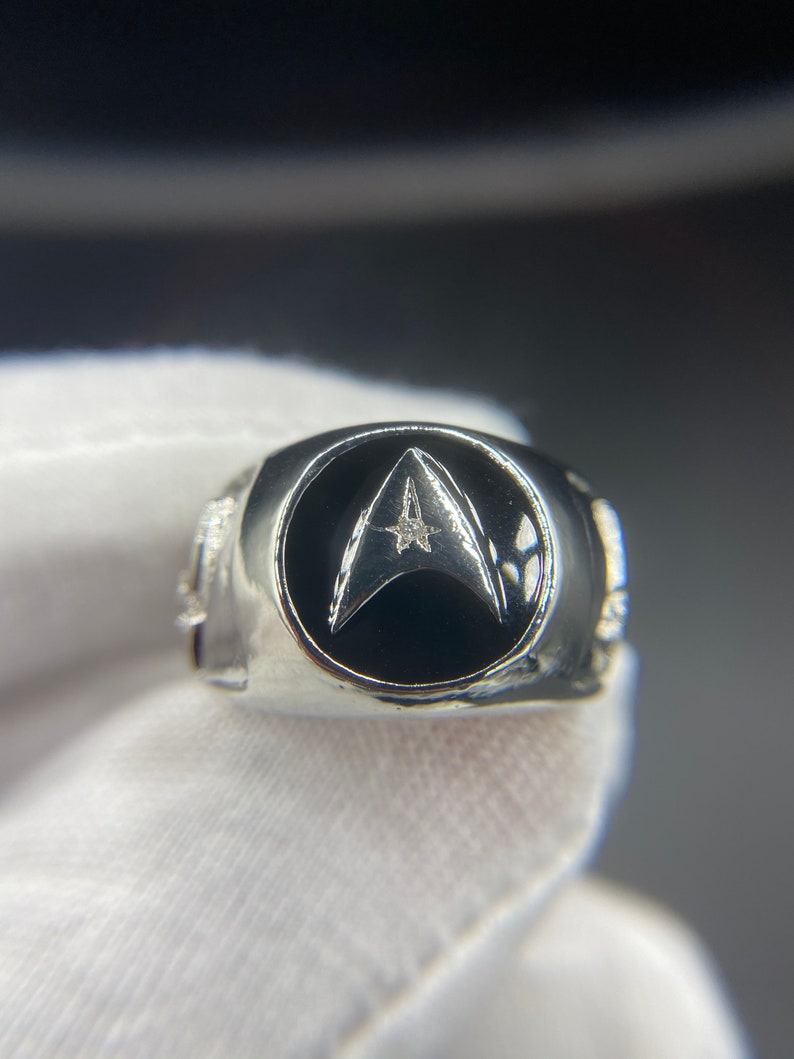 star trek ring world