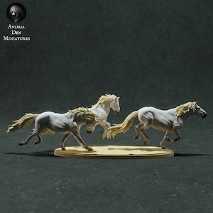 3D-Print Honourguard Animal Den Miniatures Camargue Horses UNPAINTED image 4