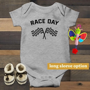 Racing Baby Body, Renntag, Motocross, Dirt Bike, Lustige Baby Kleidung, Racer Baby Outfit, Baby Ankündigung Rennen Baby Shower, Sport