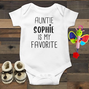 Auntie Baby Bodysuit, Aunt Baby Clothes, Personalized Aunt Gift, Favorite Aunt, Auntie Baby Outfit, Baby Announcement, Newborn Nephew, Niece