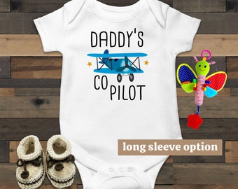 Daddy's Copilot Baby Bodysuit, Funny Baby Clothes, Aviator Baby Outfit, Plane Baby Shirt, Future Pilot, Fly, Airplane, Baby Announcement