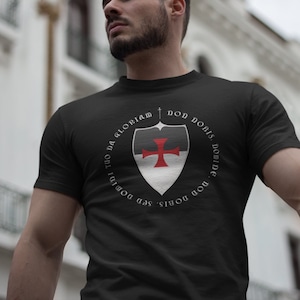 Knights Templar Crusader Motto and Cross Non nobis Domine Short-Sleeve Unisex T-Shirt