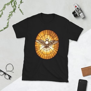 Paloma del Espíritu Santo de la Basílica de San Pedro Católica Cristiana camiseta unisex de manga corta