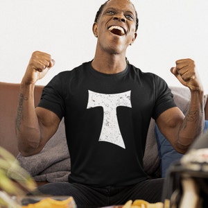Tau Cross Franciscan Saint Anthony&#39;s Cross Catholic Short-Sleeve Unisex T-Shirt