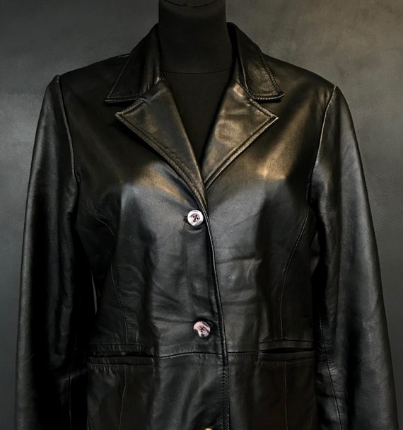 Classic retro look leather mac by Saki leather. Si