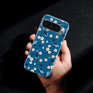 Spring Flower Handy Hülle Blumen Muster Blau Passt für Google Pixel, Samsung & iPhone