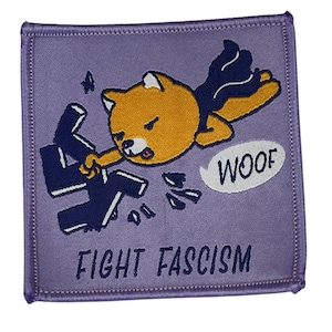Aufnäher: Fight fascism dog
