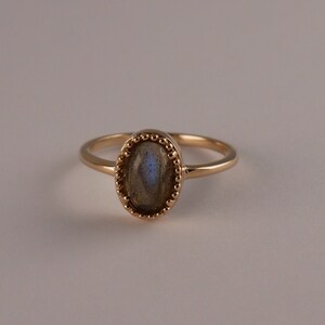 Gold-plated ring set with natural labradorite stones
