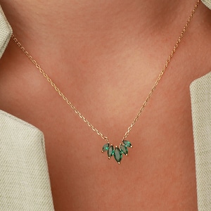 Pendentif Collier Rétro - Pierre Naturelle Verte Polie - Forme Feuille Avec Bélière - Occasion - Bijou Ethnique Naturel