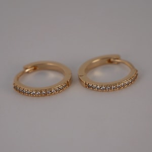 Mini gold-plated hoop earrings in white zirconium oxide for women