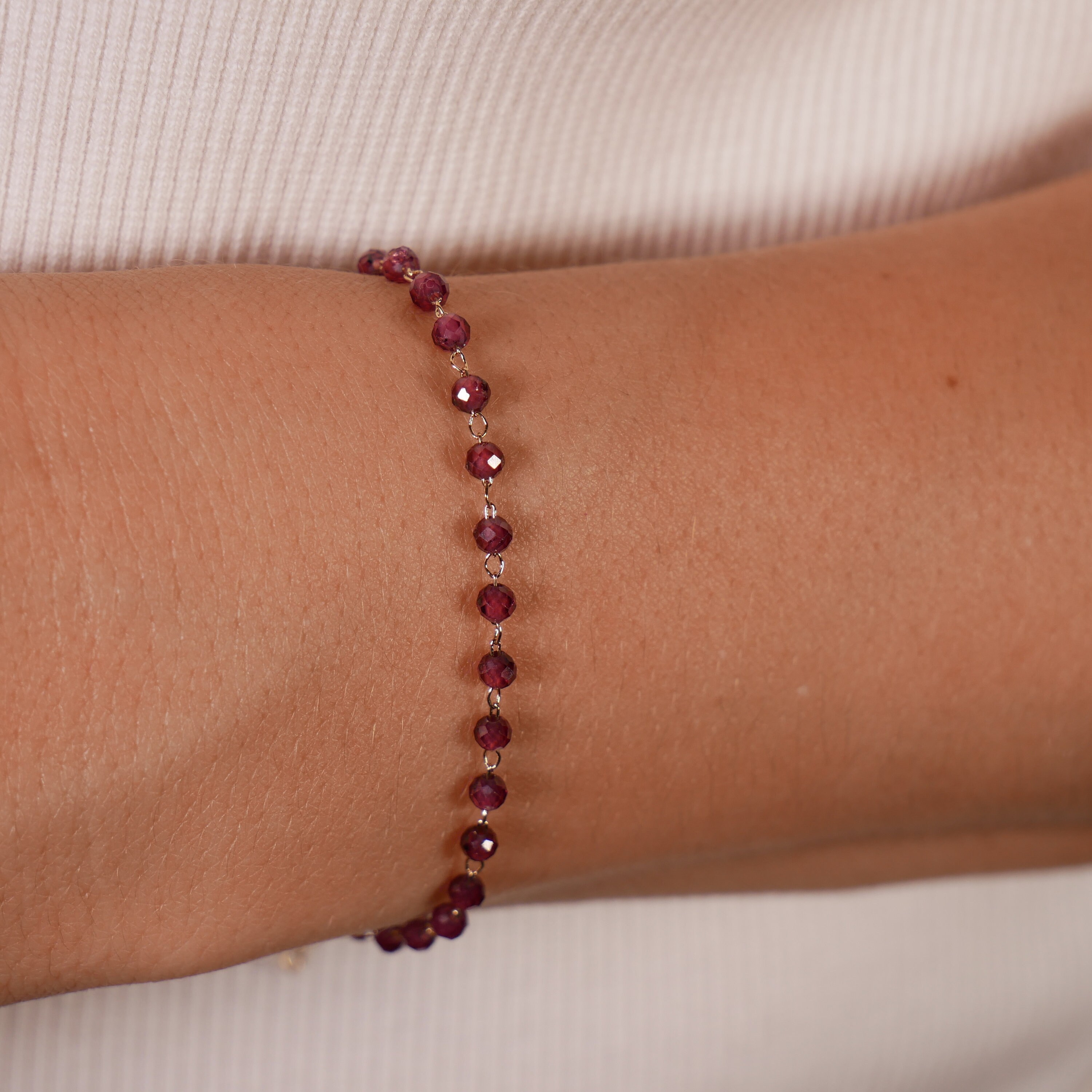 Bracelet Plaqué Or Avec Perles D'Eau Douce Et Grenats - Rose-Mimosa - Neuf Avec Étiquettes