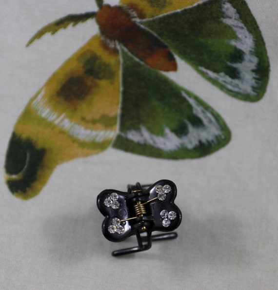 Pair of very pretty Butterfly Clips in black or t… - image 2