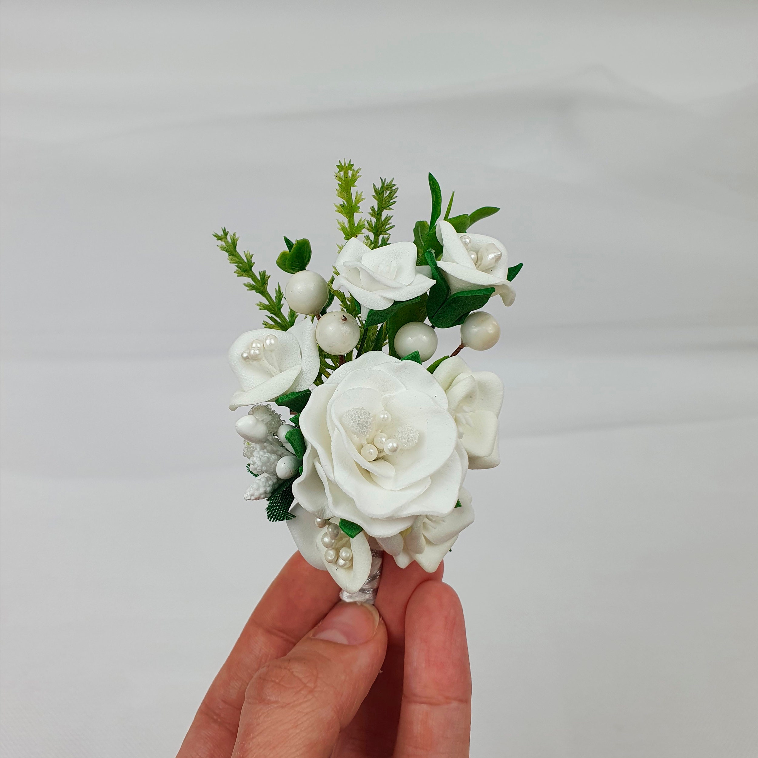 Wristlet Corsage White – Floral Petals of Westchester