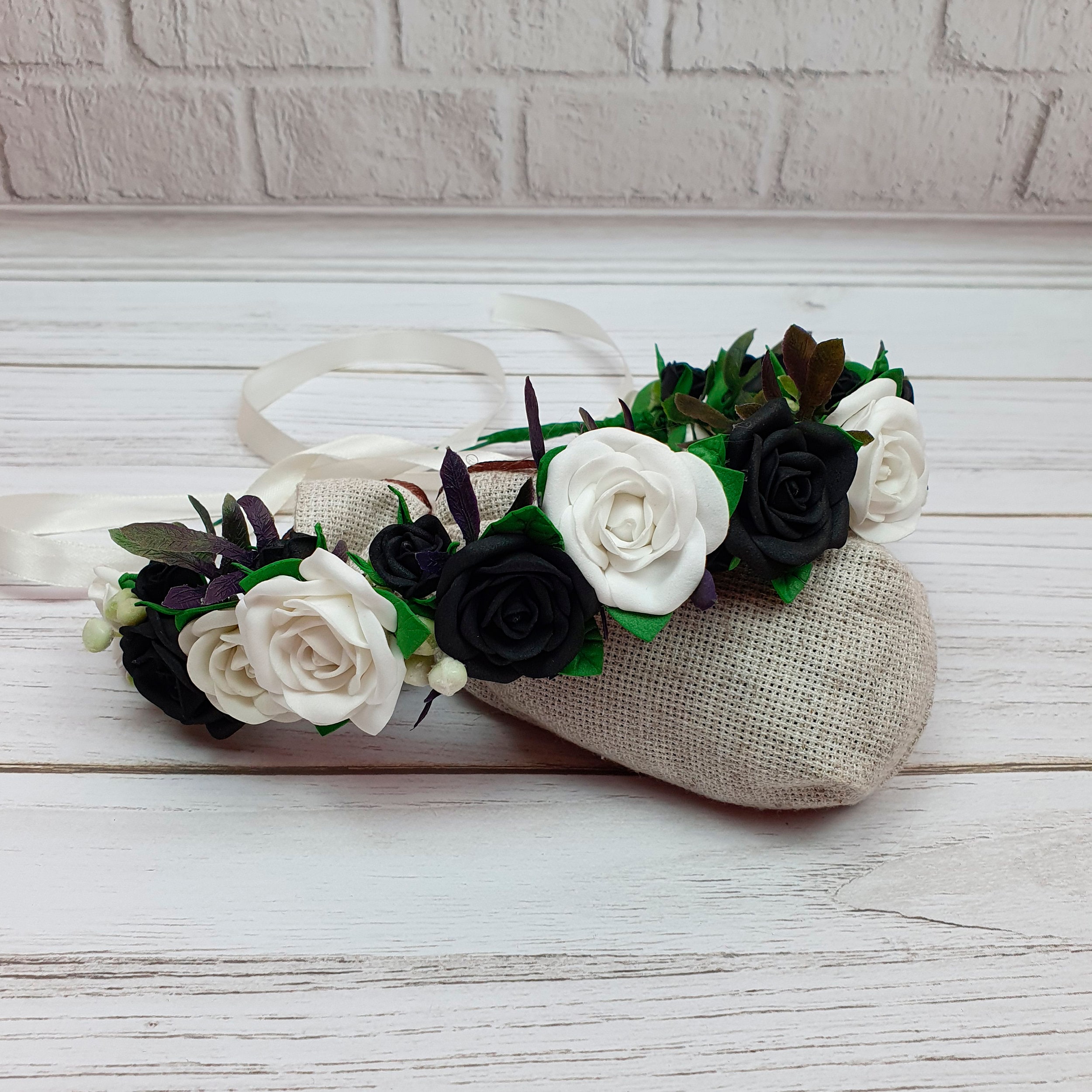 Black and white flower crown discount