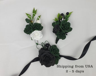 Emerald flower set Corsage boutonniere set Emerald green corsage Black boutonniere Emerald prom set Gothic wedding Black wrist corsage