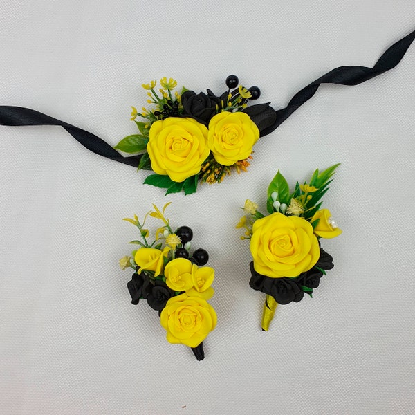 Yellow Black rose Boutonniere for men Gothic wedding boutonniere Black wrist corsage Grooms boutonniere set Yellow flower bracelet