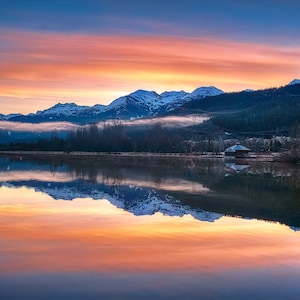 Canada: zonsopgang in Whistler, Brits-Columbia | Natuur | Zonsopgang v.Chr. | Landschap (kunstdruk, landschapsfotografie) canvas/metaalprint