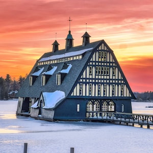 Swallow Boathouse at Sunset - Lake Winnipesaukee - New Hampshire - Canvas Art | Lakes Canvas | Photo Paper | Framed Picture | Metal Print